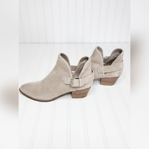 dolce vita tauris perforated bootie